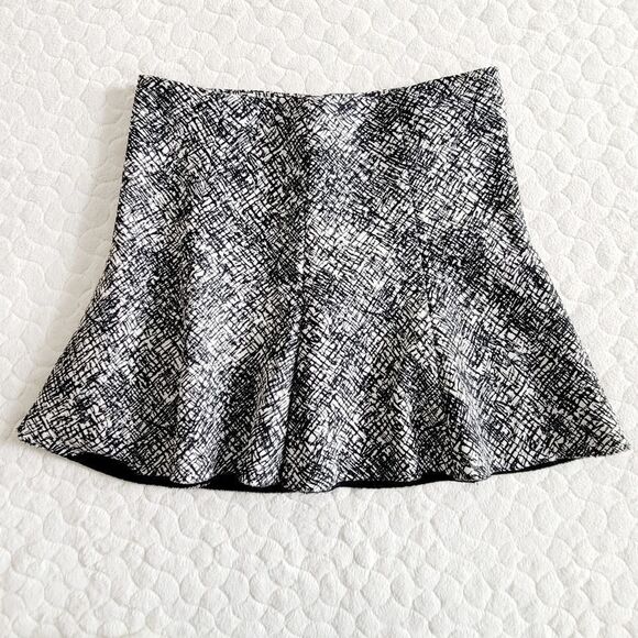 Zara Woman mini skirt black white neutral scribble hashed small - Picture 1 of 5